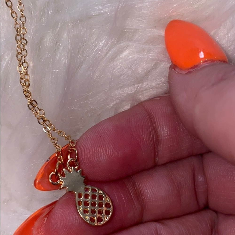 New statement necklace - Picture 4 of 6